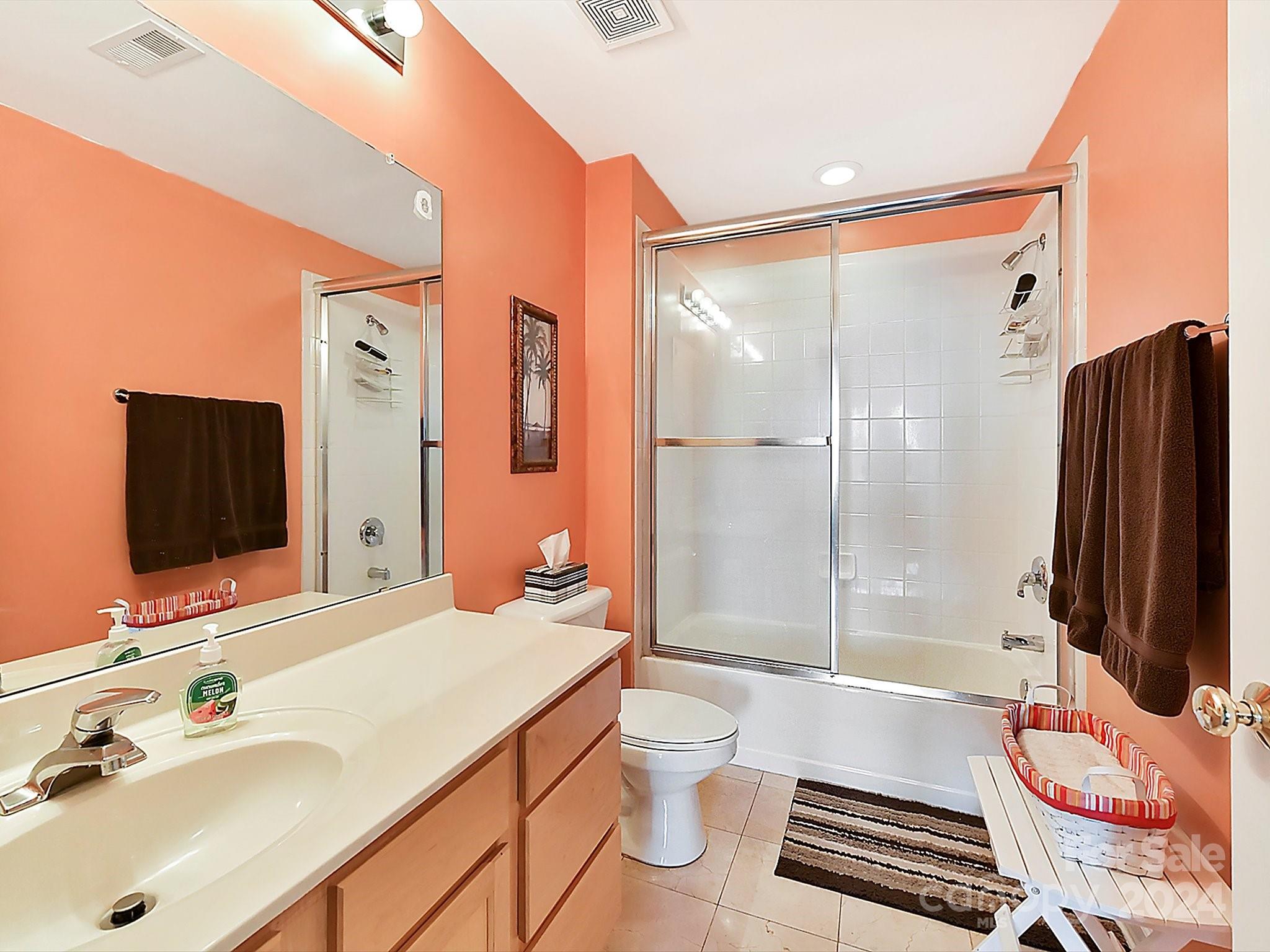 Gateway Plaza - Residential