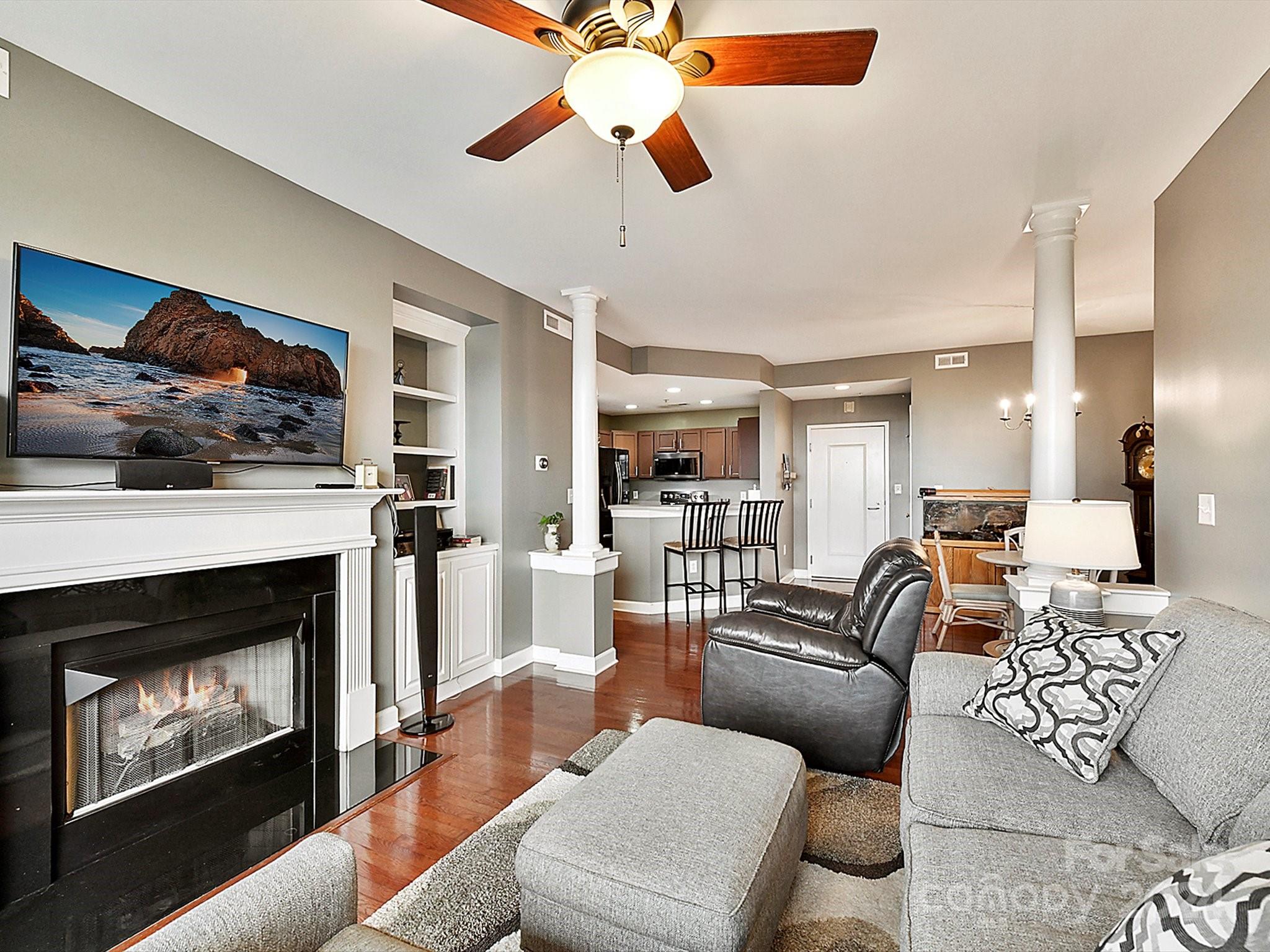 Gateway Plaza - Residential