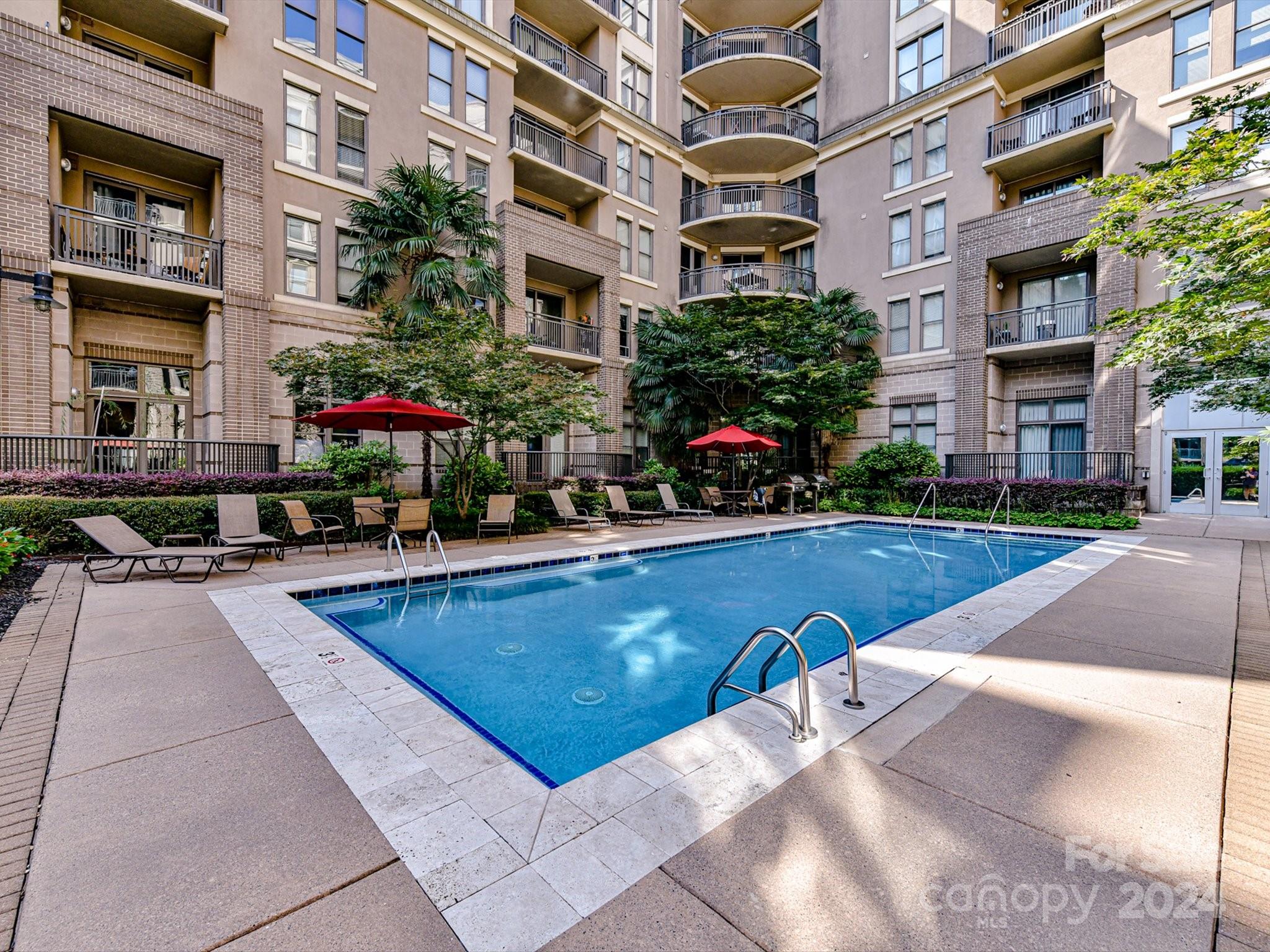 Gateway Plaza - Residential