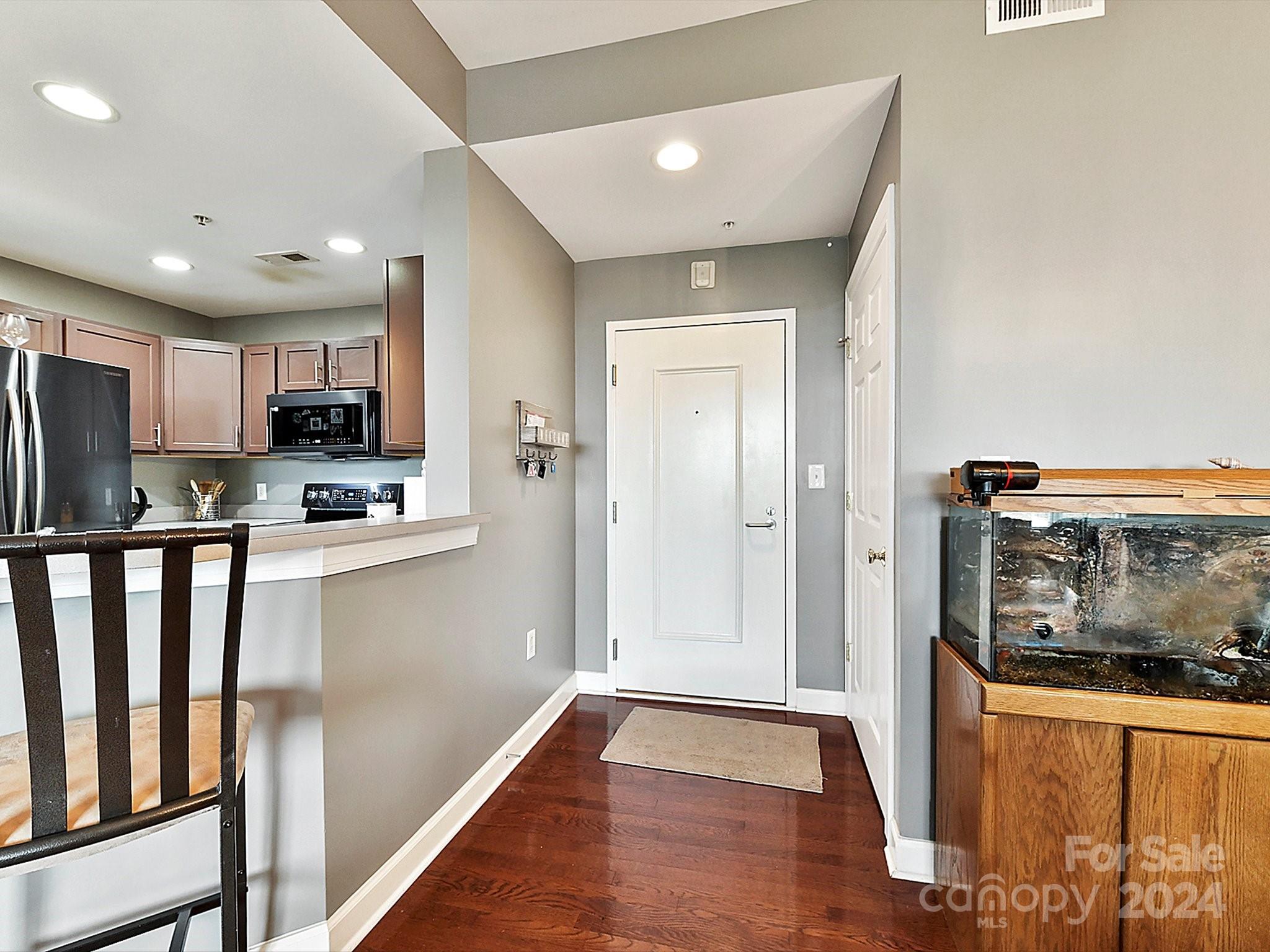 Gateway Plaza - Residential