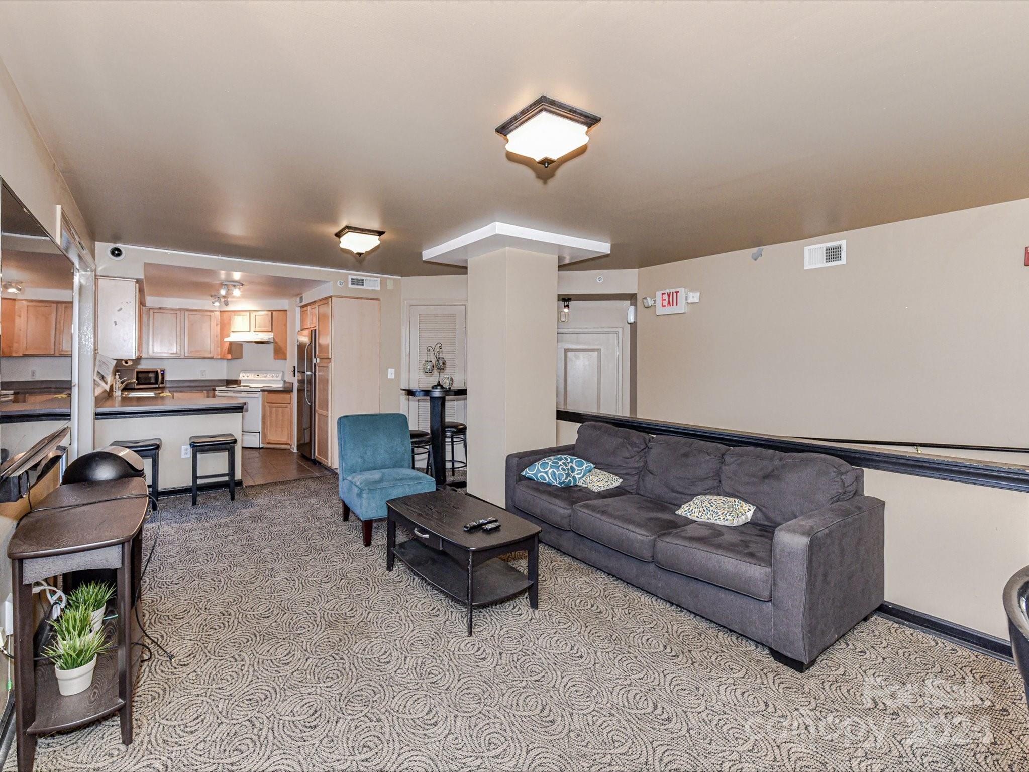 Gateway Plaza - Residential