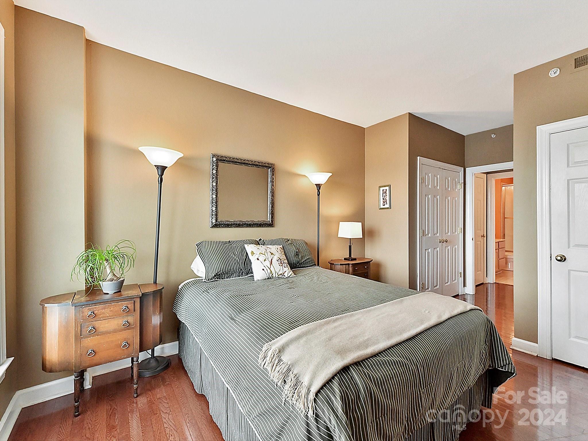 Gateway Plaza - Residential