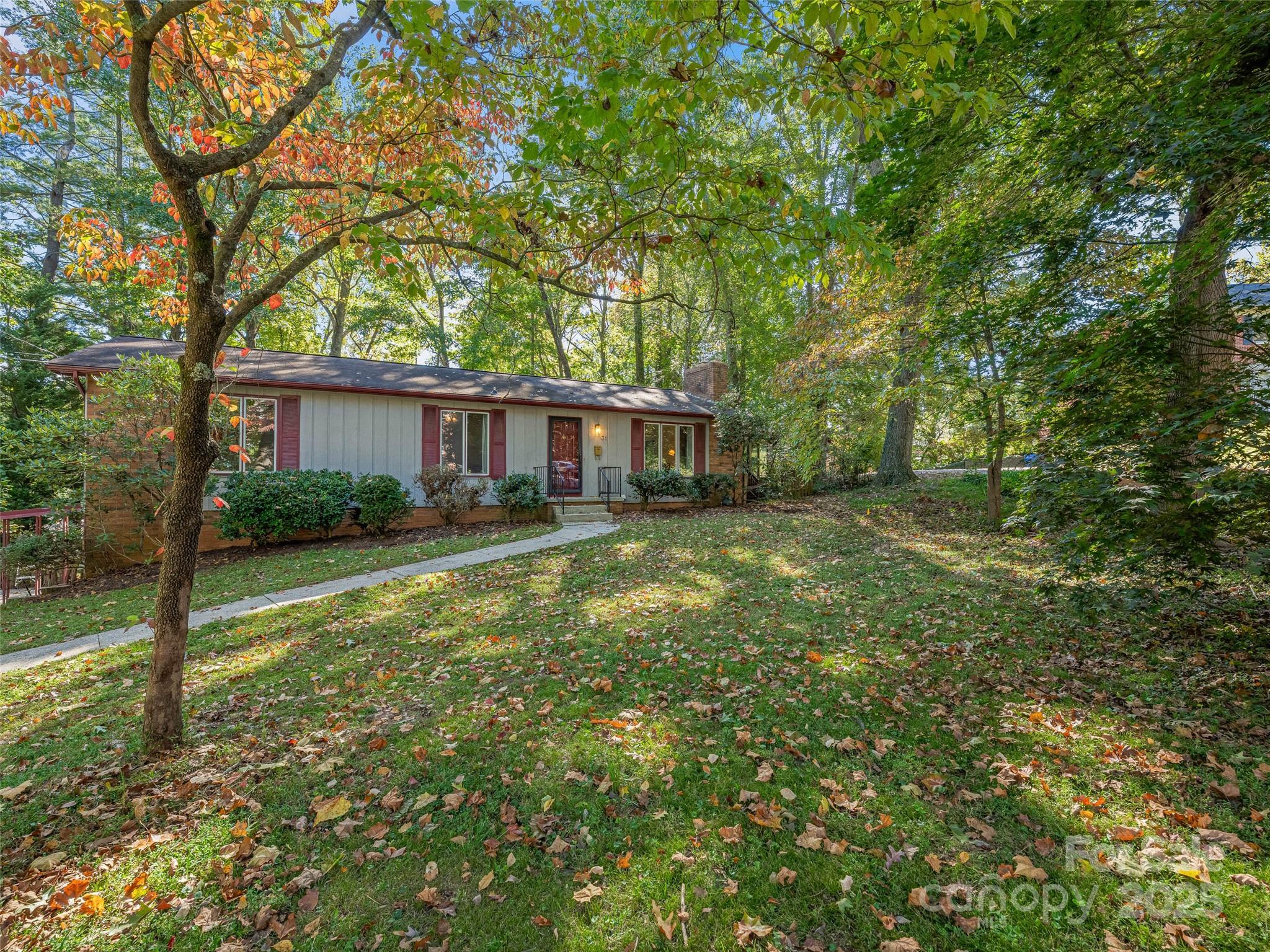 31 Shorewood Drive