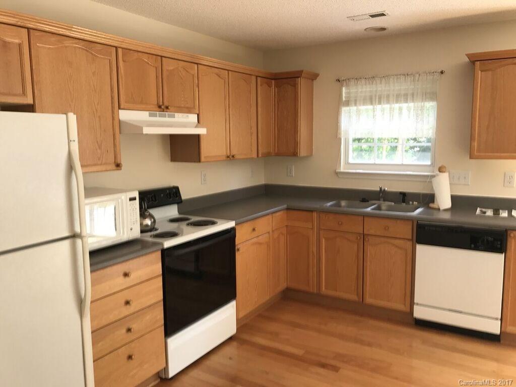 Brandon Oaks - Residential Lease