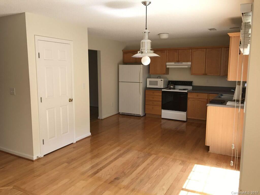 Brandon Oaks - Residential Lease