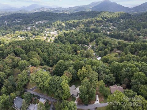 A home in Waynesville