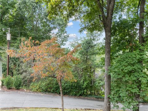 A home in Waynesville