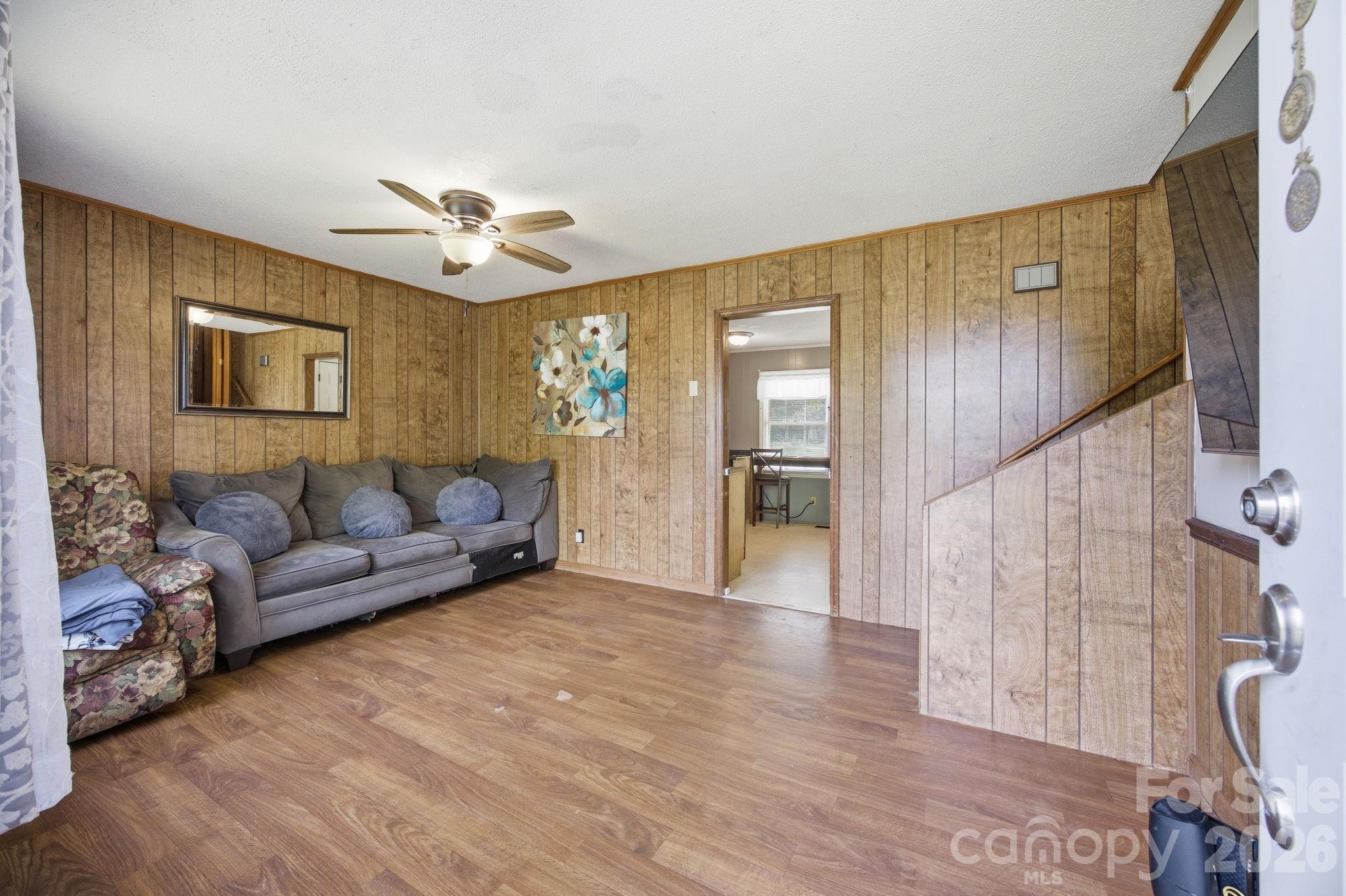 Happy Hollow - Residential