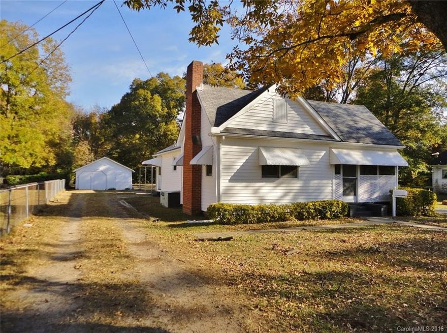 Well-kept older home near downtown “Old Towne” Rock Hill. Easy access to I-77, shopping and schools. Large rooms. Bedrooms have hardwood floors. Outside storage building could be a workshop.