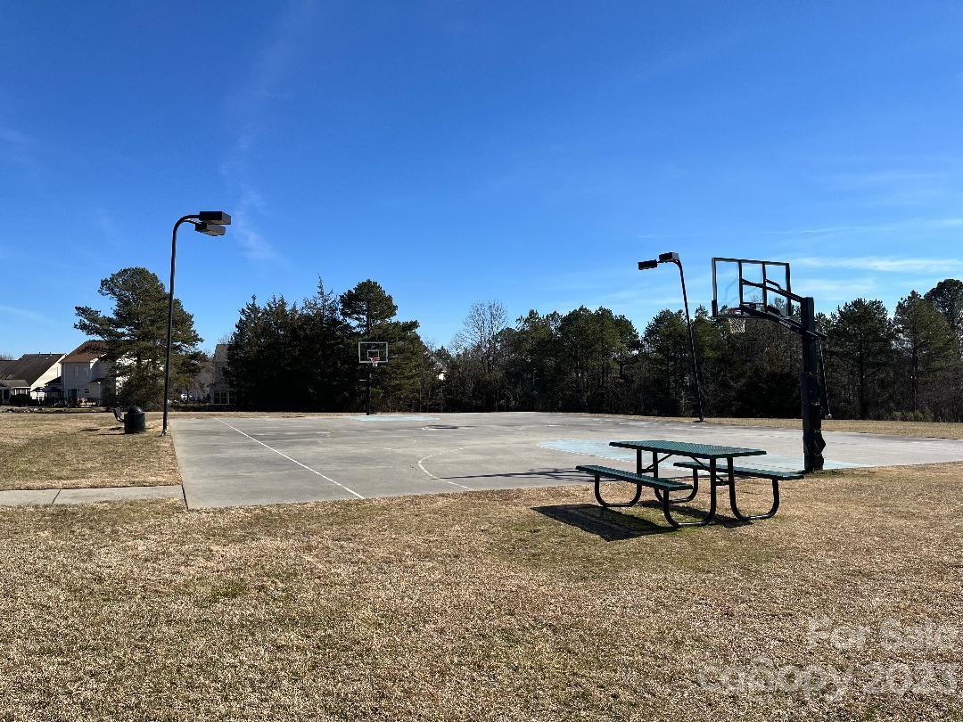 Brandon Oaks - Residential