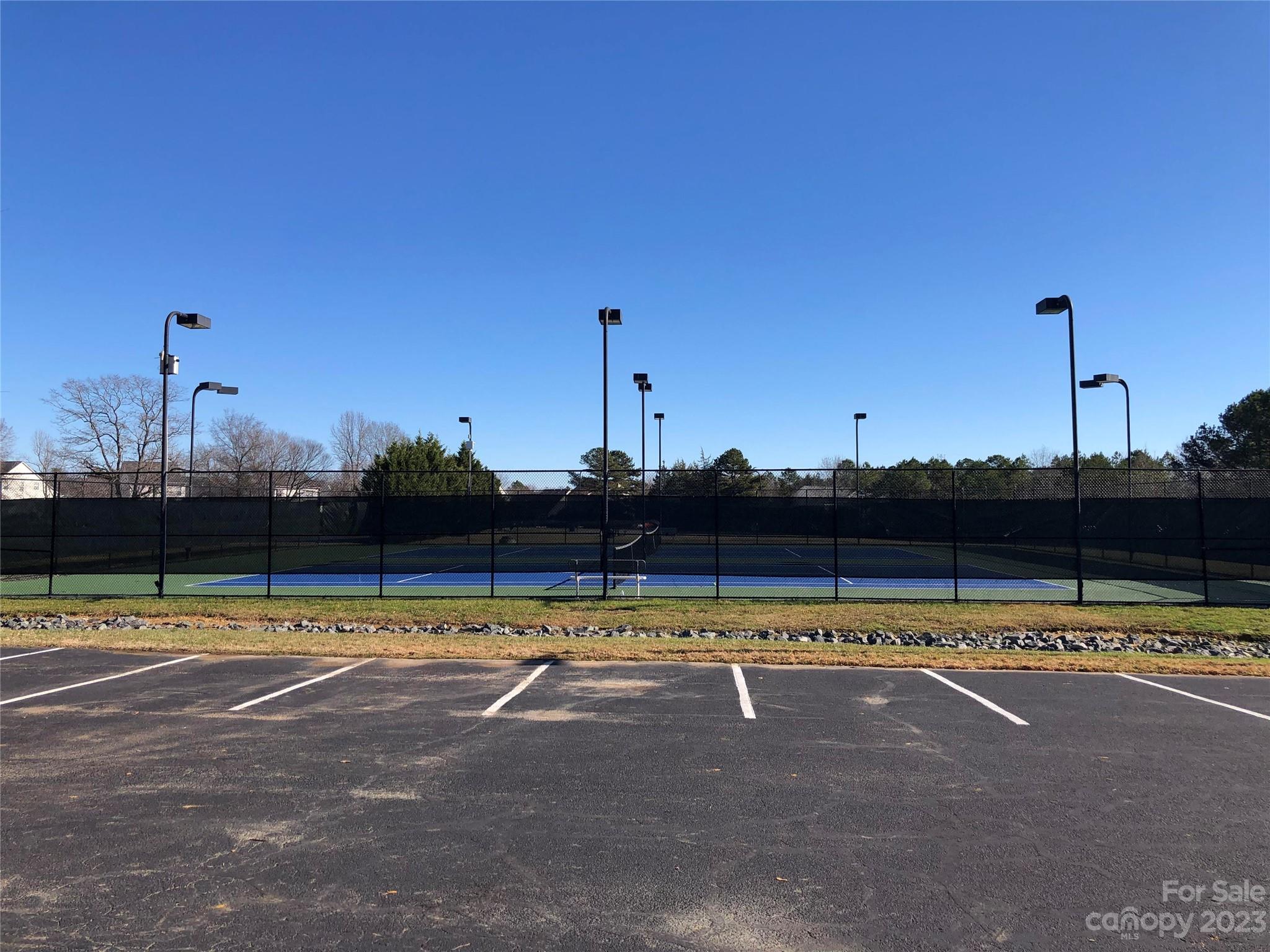 Brandon Oaks - Residential