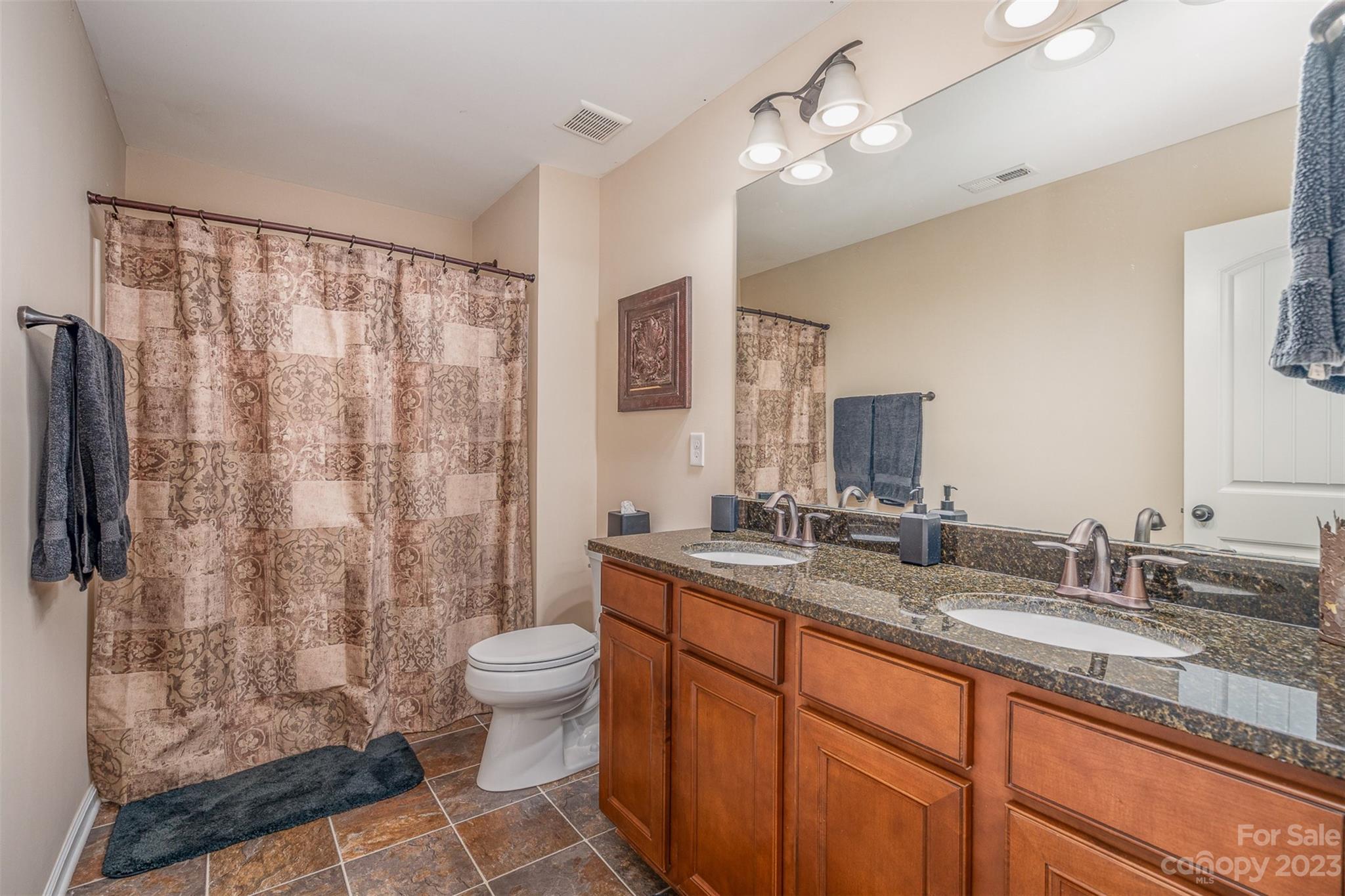 Brandon Oaks - Residential