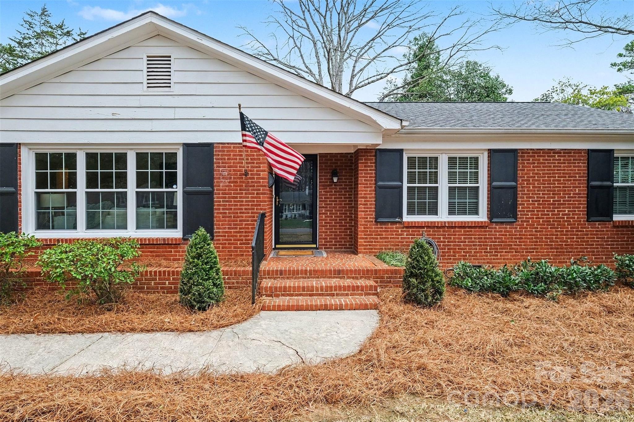 5011 Wedgewood Drive