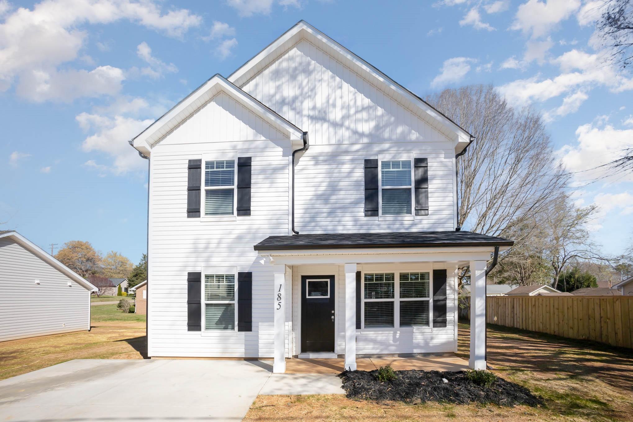 Photo 1 of 17 — 185 Coley Street, Kannapolis, NC 28083