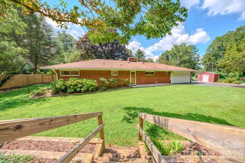 105 Alexander Avenue Swannanoa NC 28778