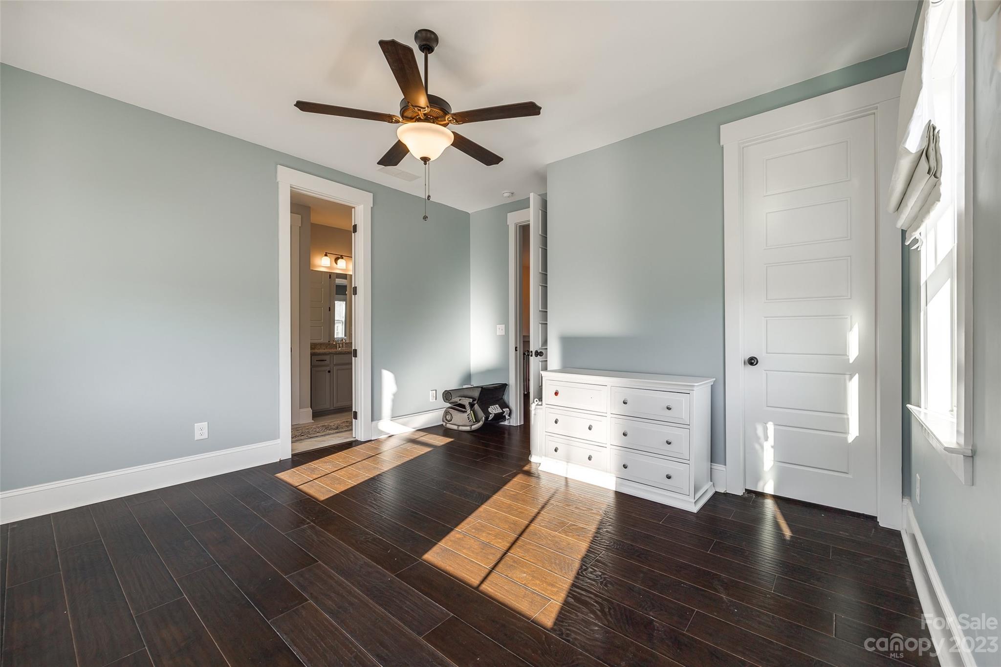 Riverwalk - Residential