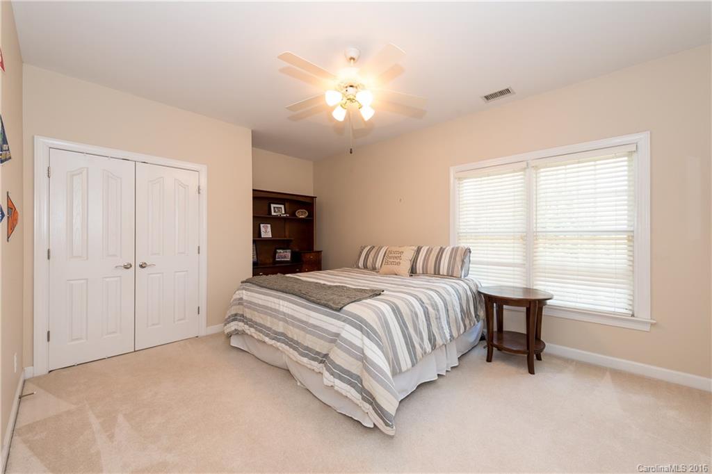 Hunter Oaks - Residential