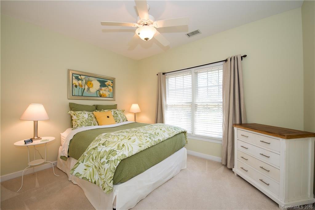 Hunter Oaks - Residential
