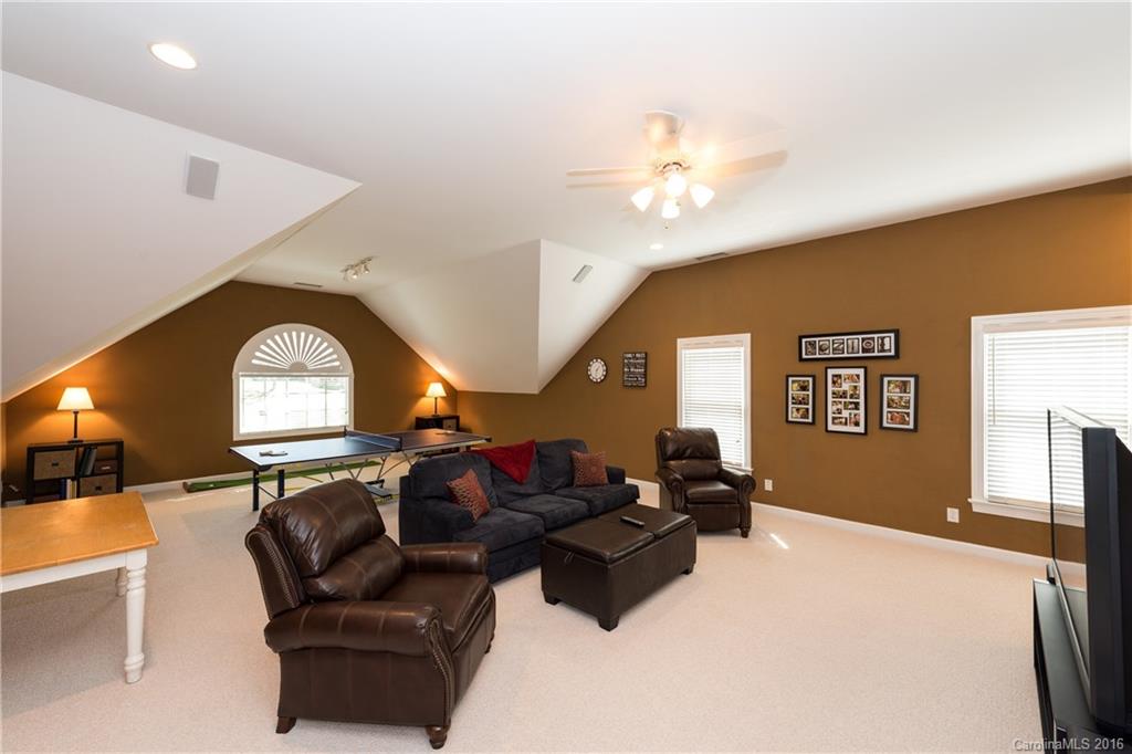 Hunter Oaks - Residential