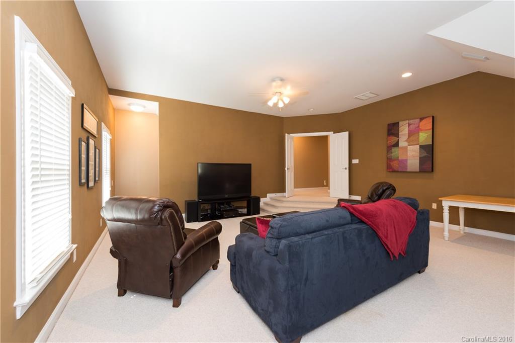 Hunter Oaks - Residential