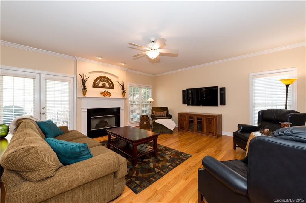 Hunter Oaks - Residential