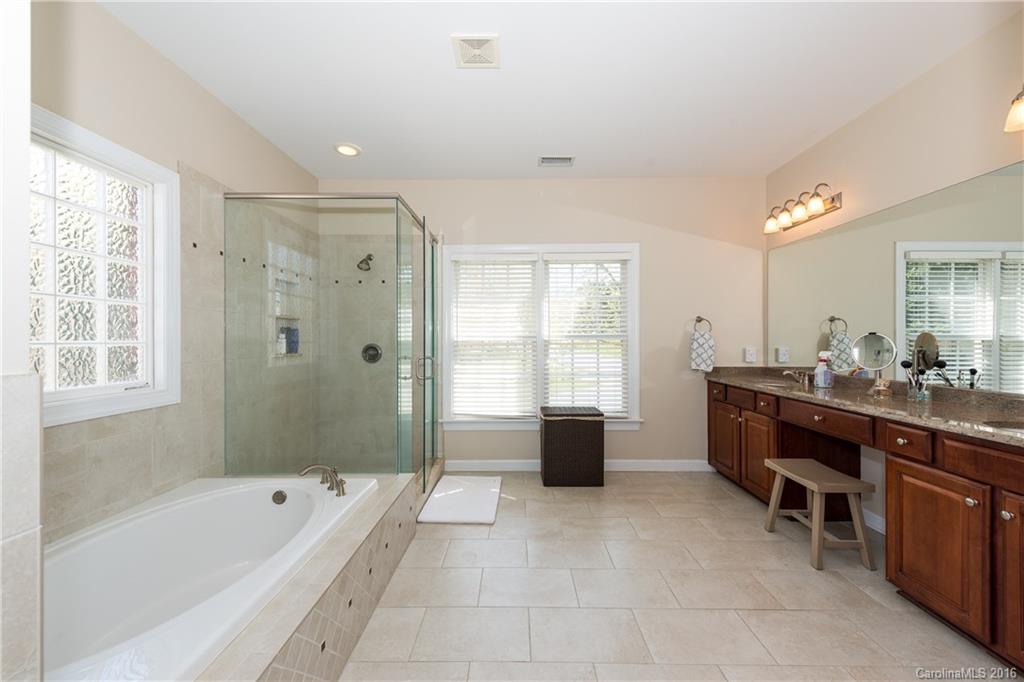 Hunter Oaks - Residential