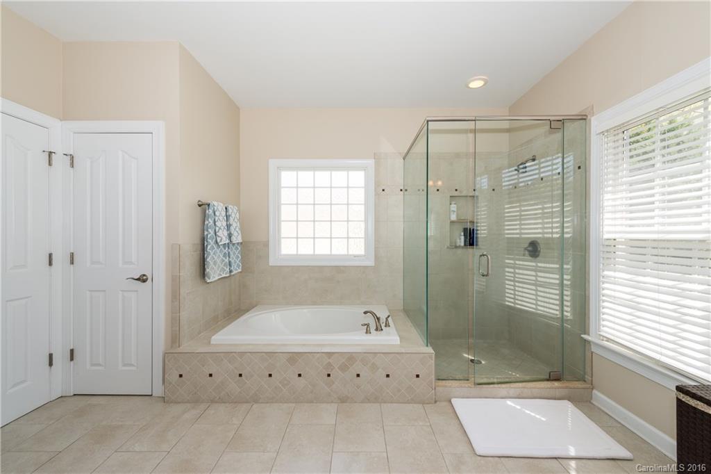 Hunter Oaks - Residential