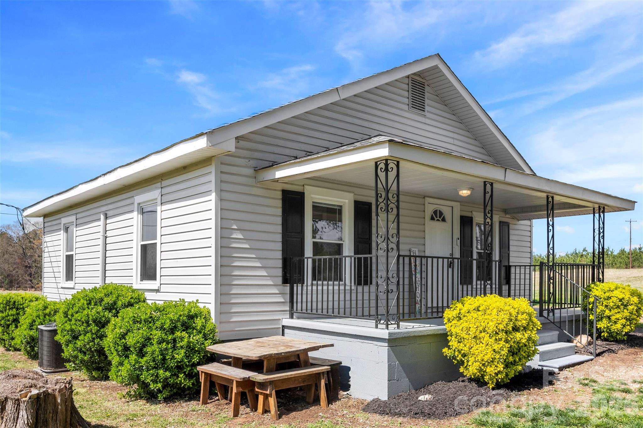 3687 Ken Mcentire Road