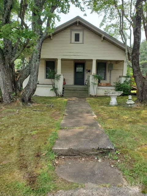 106 Pine Street Morganton NC 28655