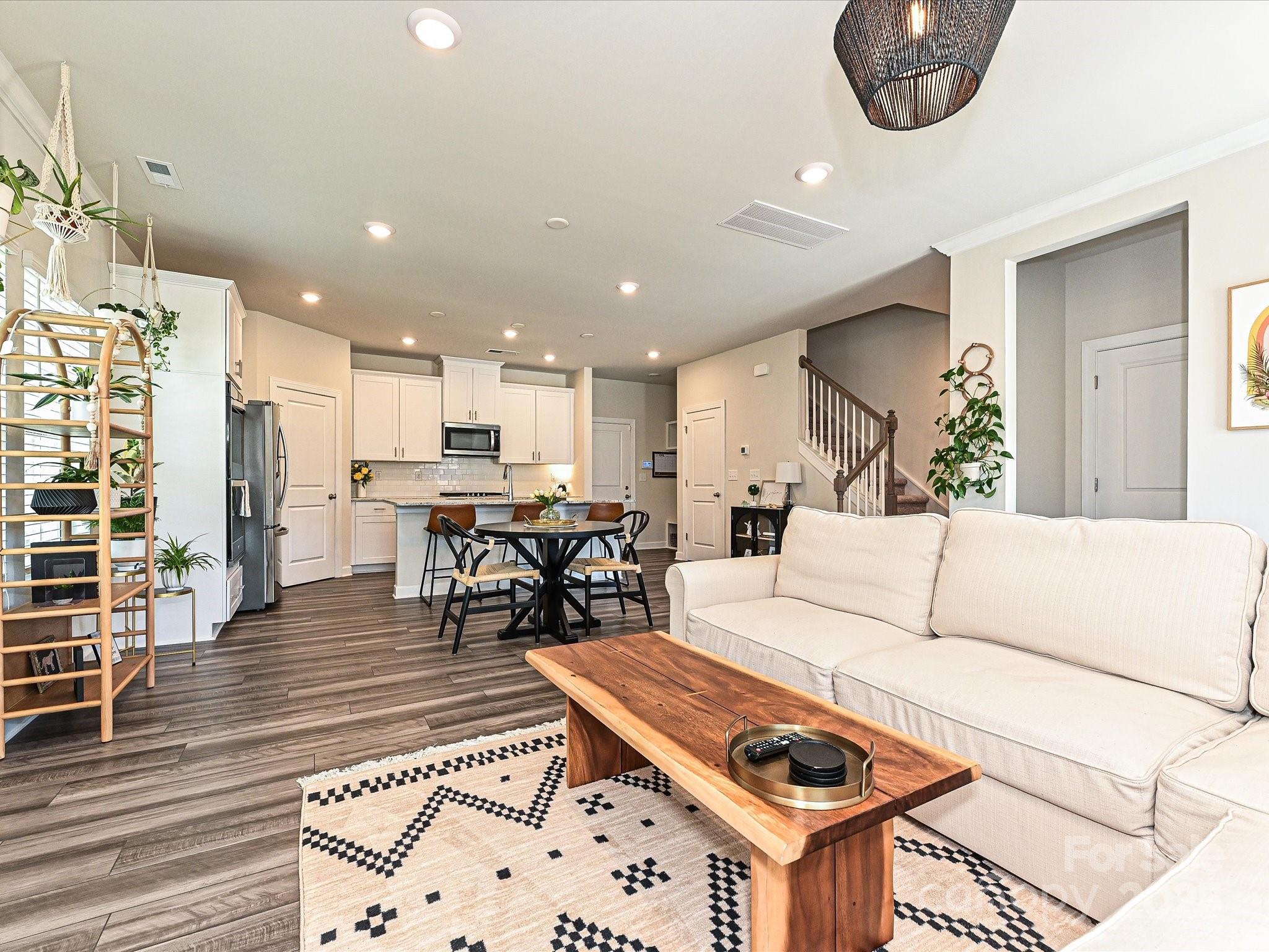 533 Cedar Knoll Circle
