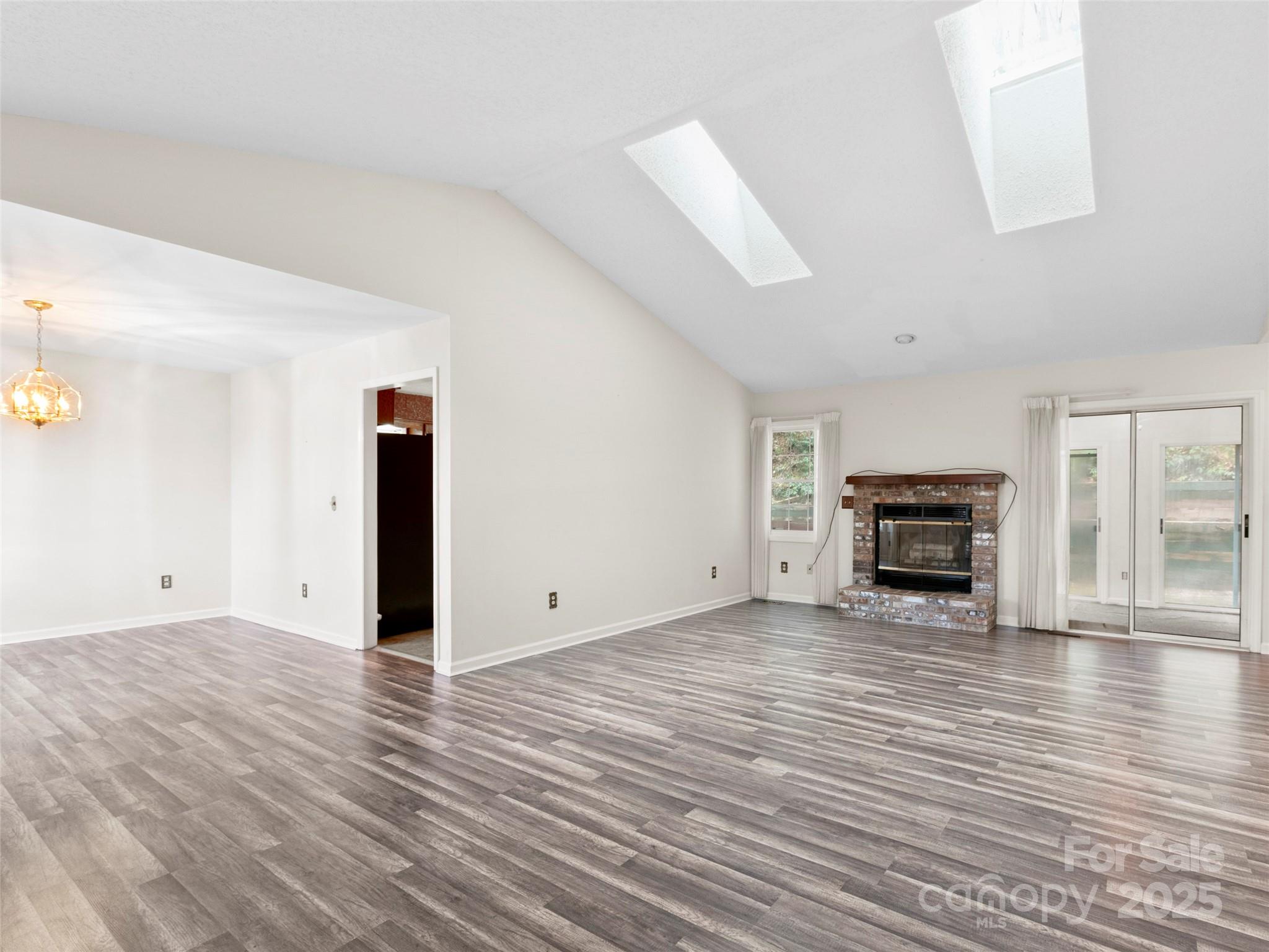 416 Hunters Glen Lane