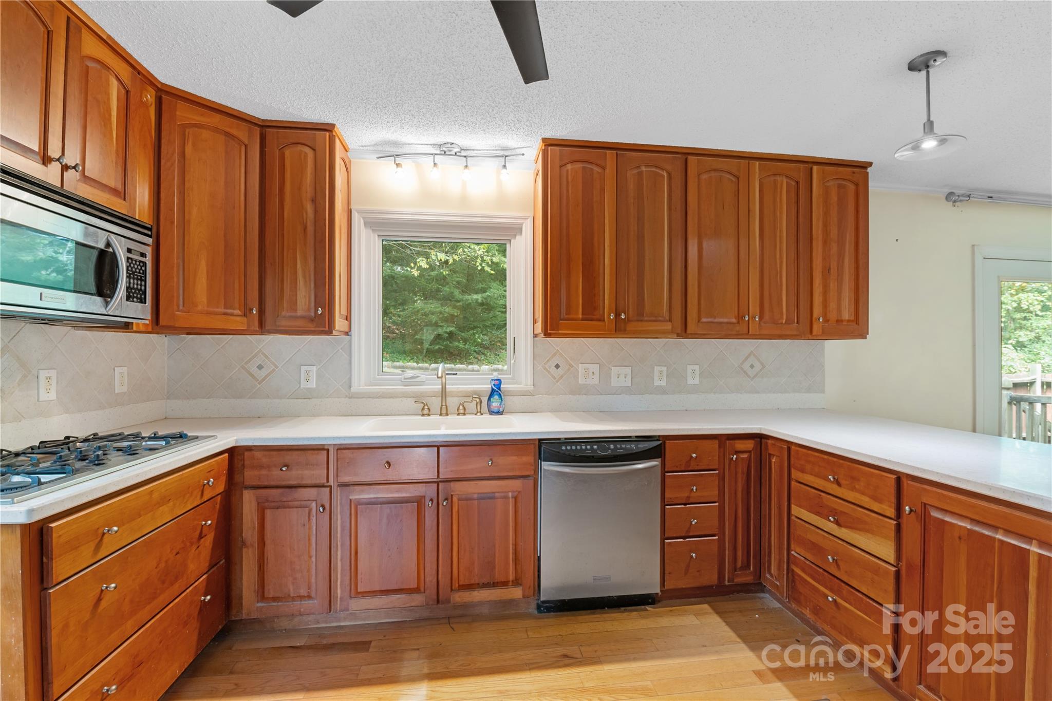 112 Asvista Drive