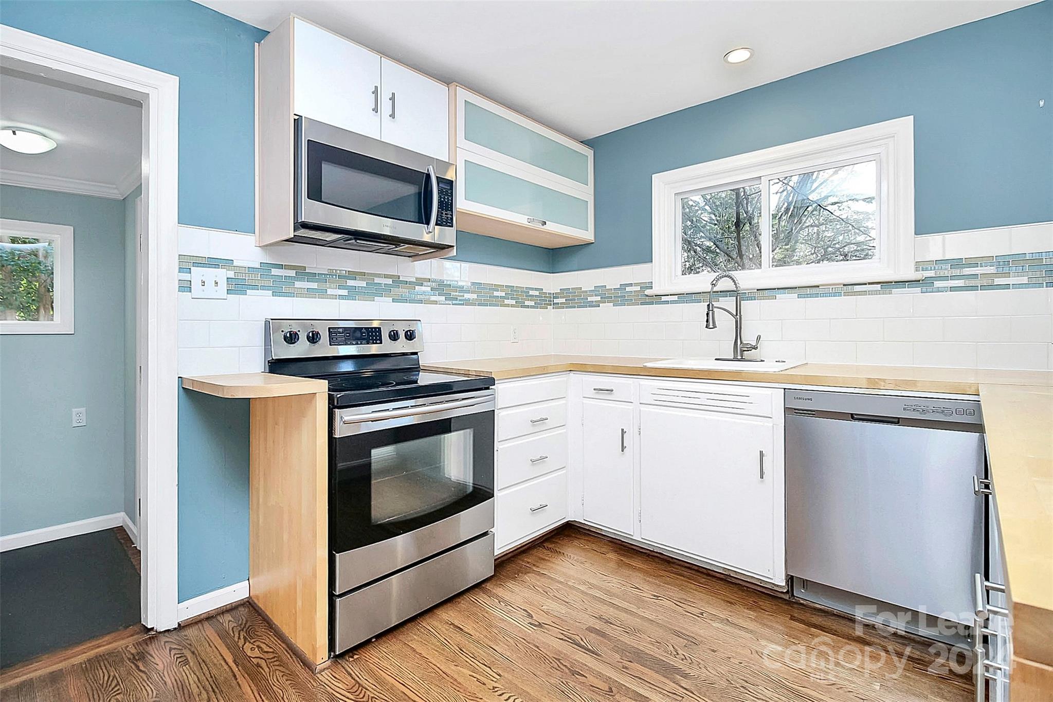 Collins Park - Residential Lease