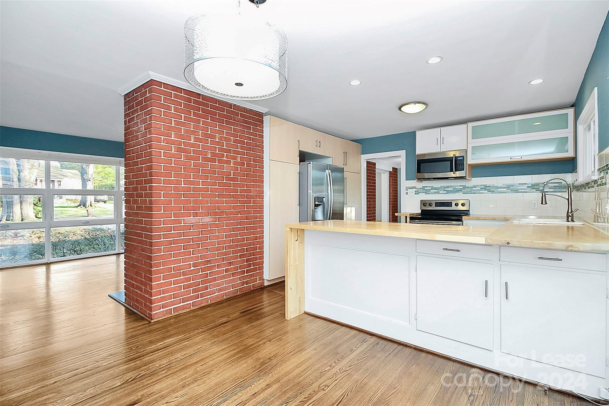 Collins Park - Residential Lease