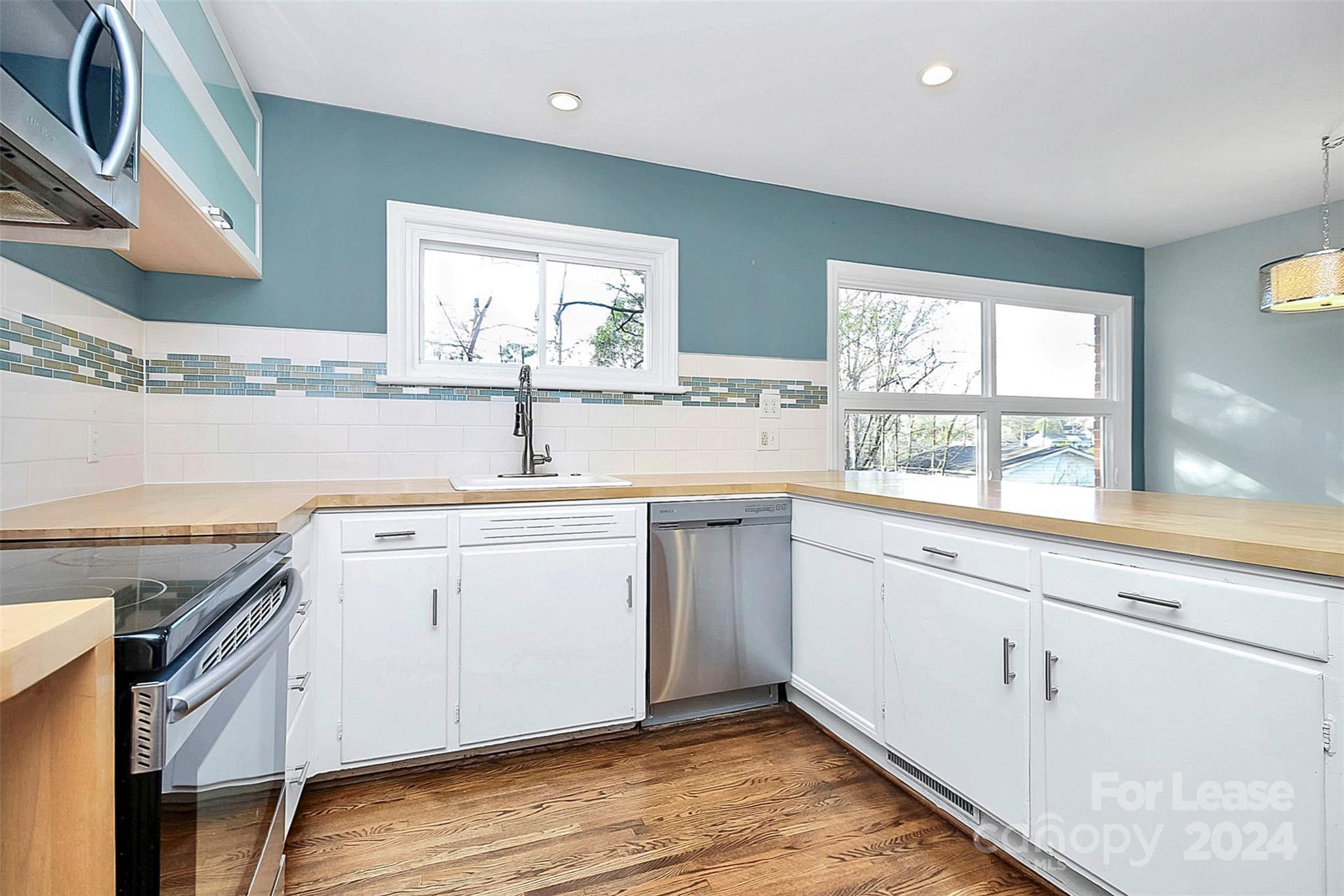 Collins Park - Residential Lease