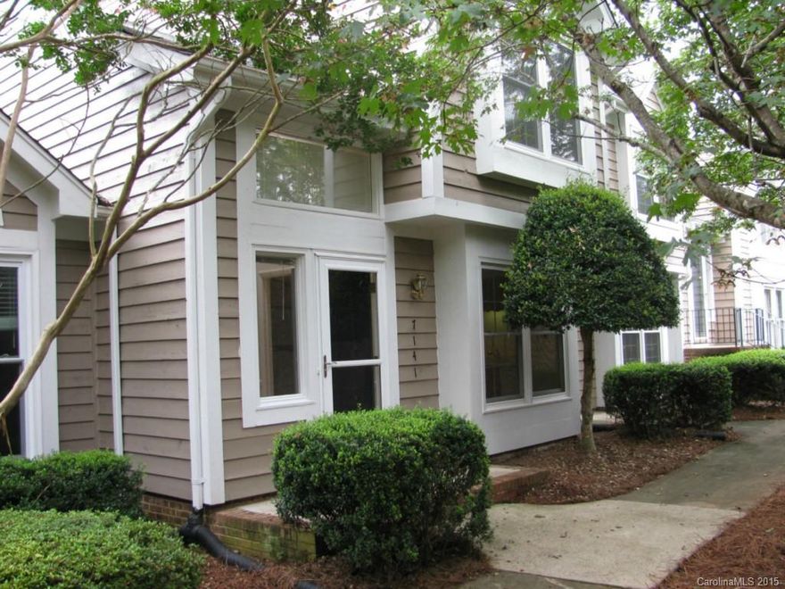 Excellent location w/quick & easy access to Uptown, SouthPark, light rail, Interstates 77 & 485, major shopping, restaurants & parks! Interior painted & prefinished wood floors installed in great room & half bath 8/15; tile floors in kitchen, breakfast area & entry hall; kitchen w/Corian counters; washer, dryer & refrigerator convey; vinyl replacement windows; large great room w/wood burning fp & wet bar; upper bedrooms w/private baths. Enclosed patio, community pool, clubhouse & fitness center!