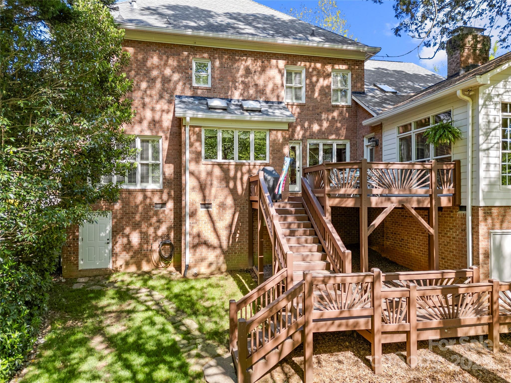 10609 Oak Pond Circle