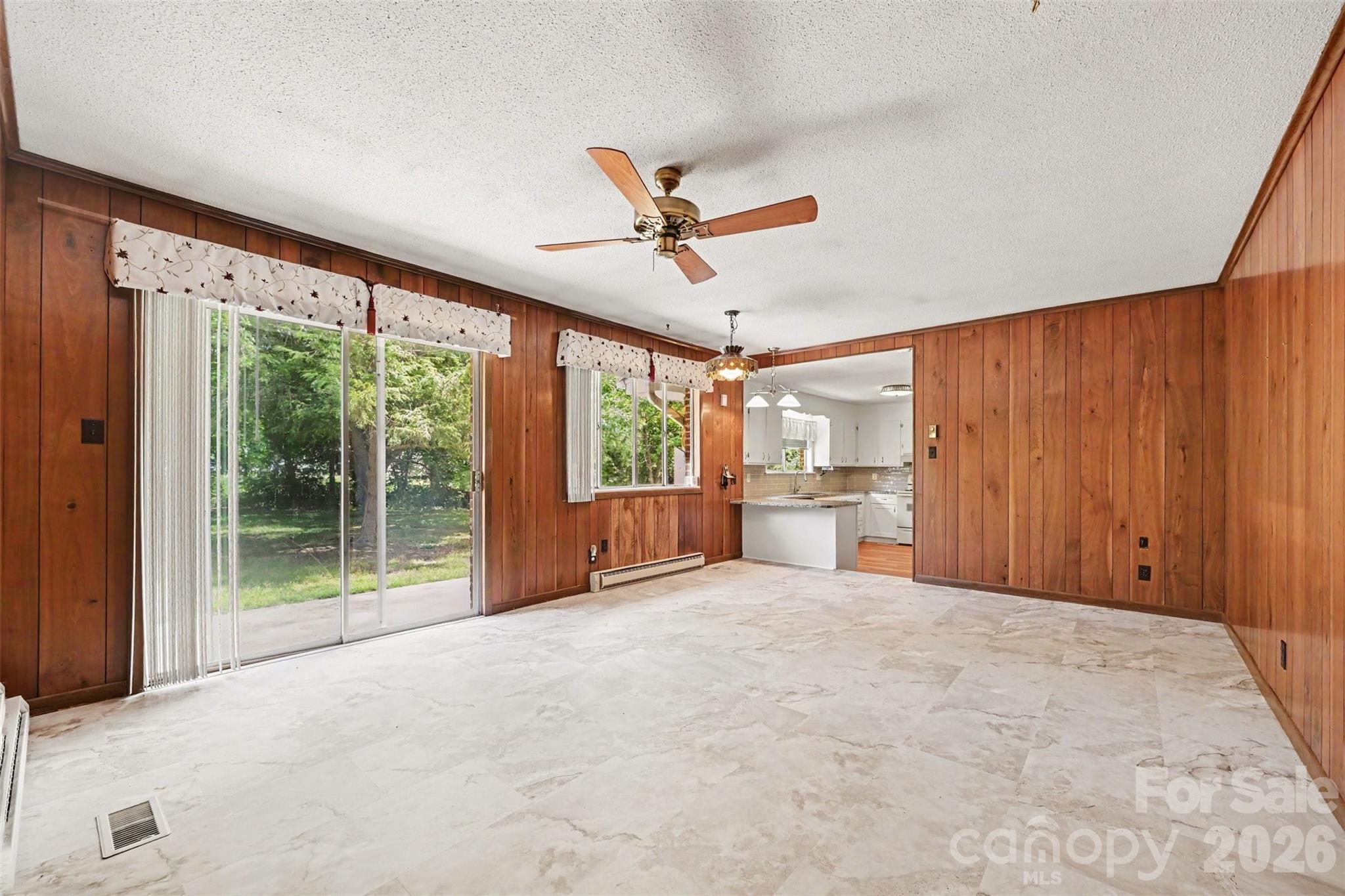 207 Sills Drive