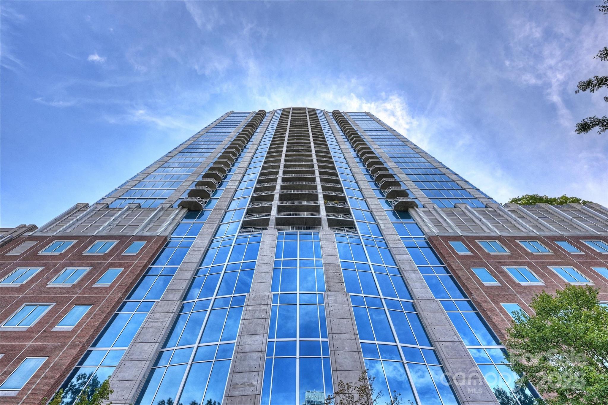 210 N Church Street 1506