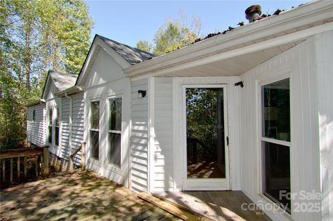 285 Crown Ridge Drive Marion NC 28752