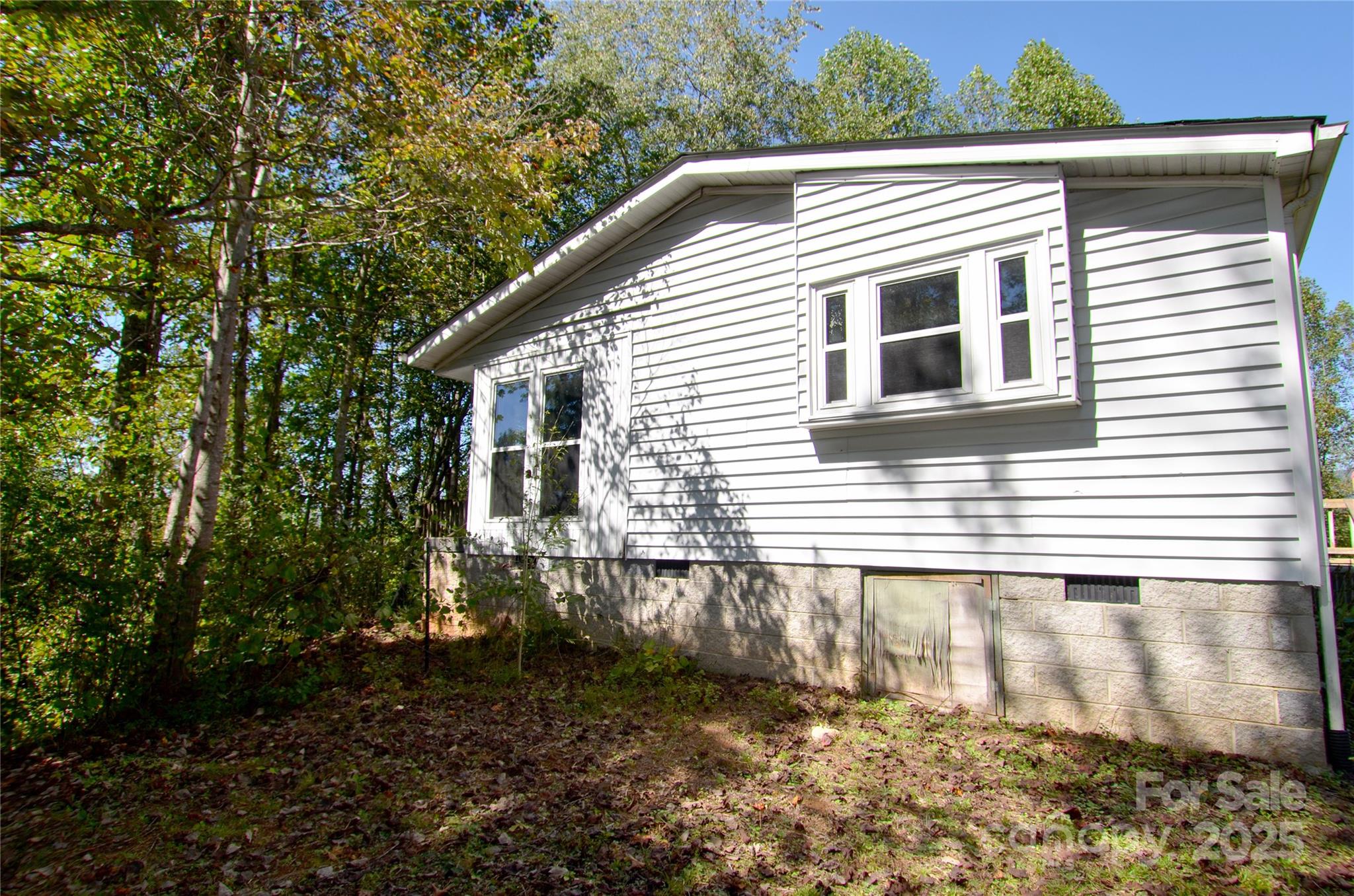 285 Crown Ridge Drive