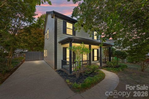 Photo of 9336 Amy Drive, Charlotte, NC 28213 (MLS # 4374386)