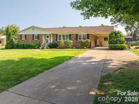 810 Surry Drive Shelby NC 28152