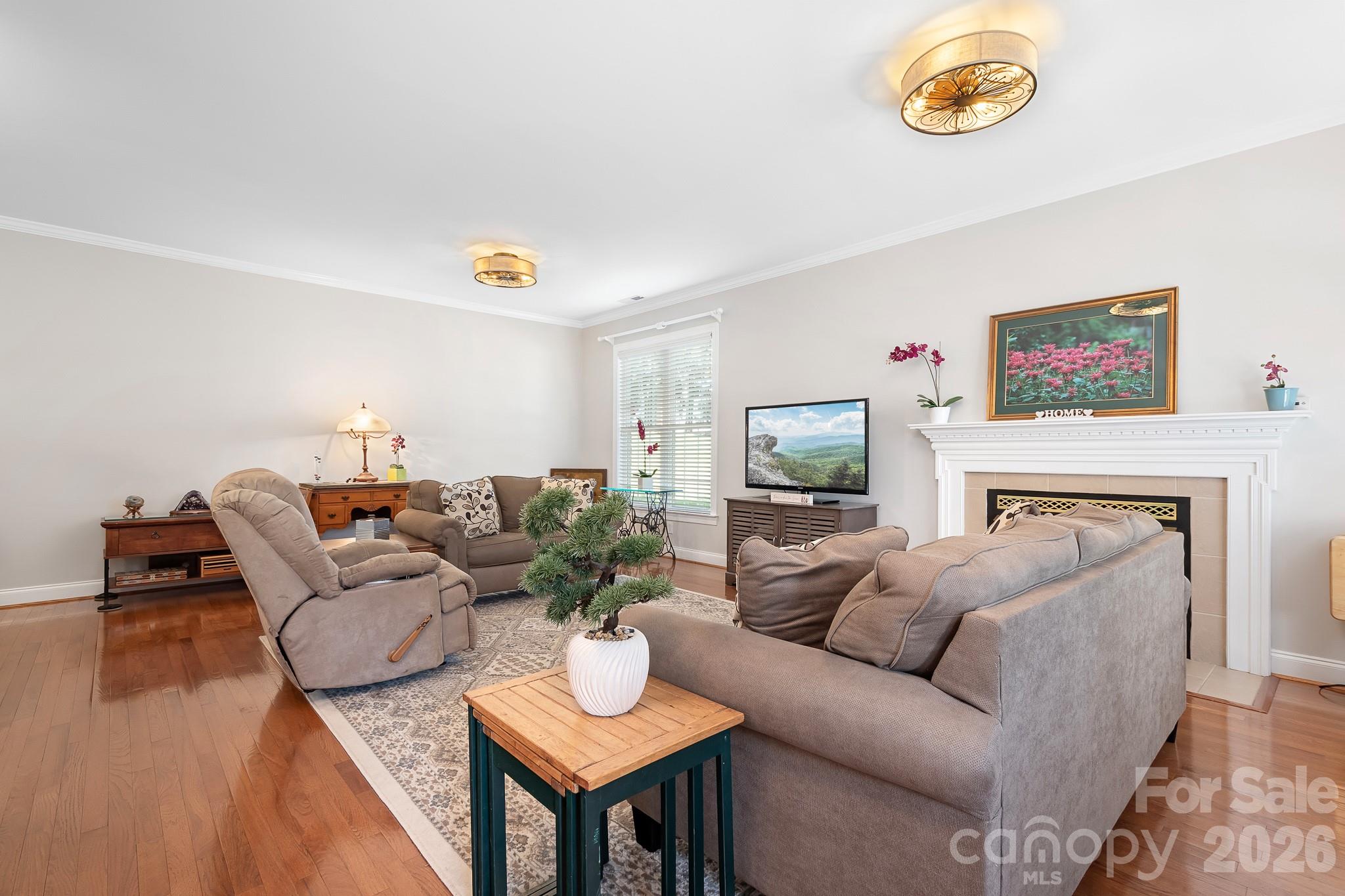 215 Knops Nob Road