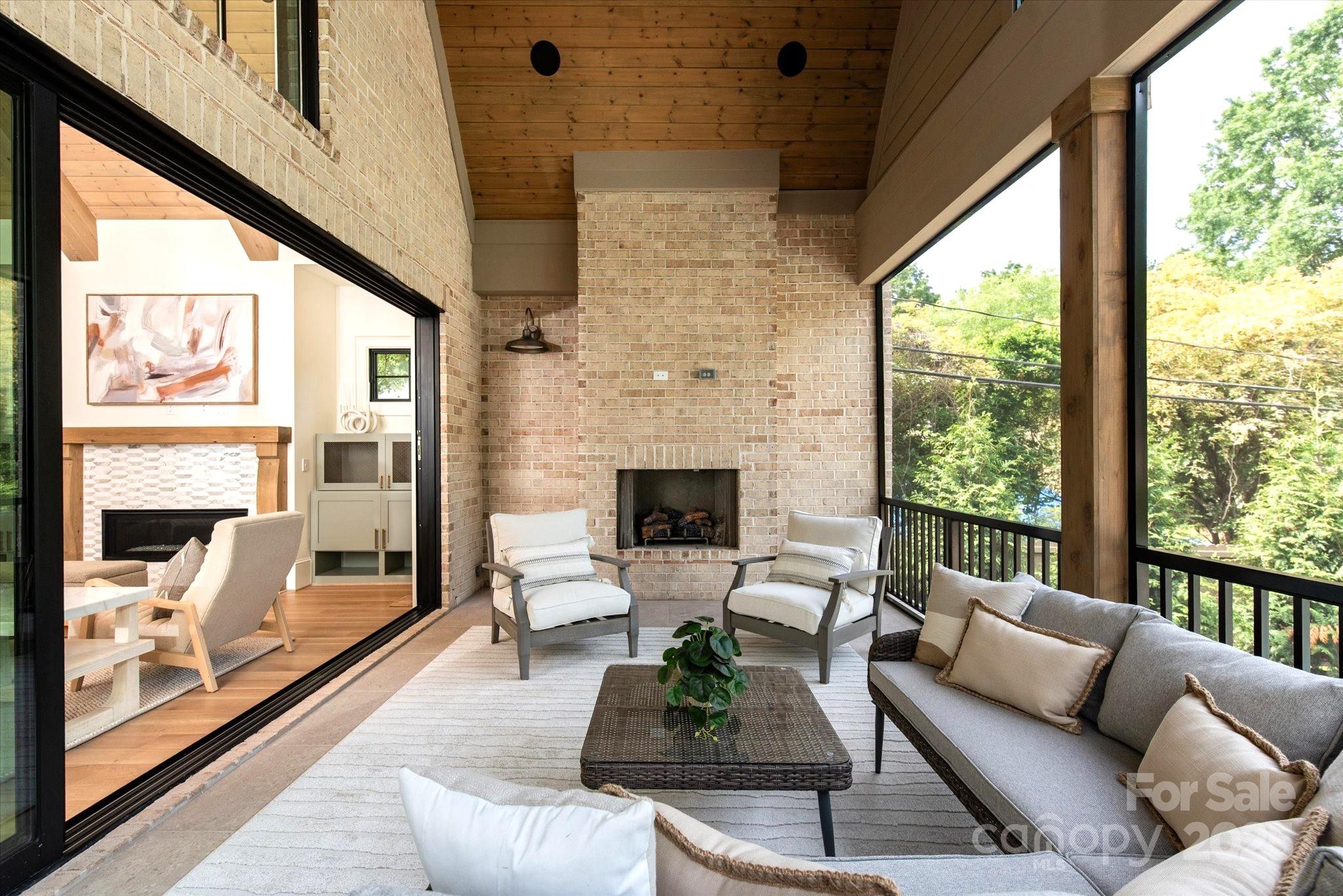 Barclay Downs - Residential