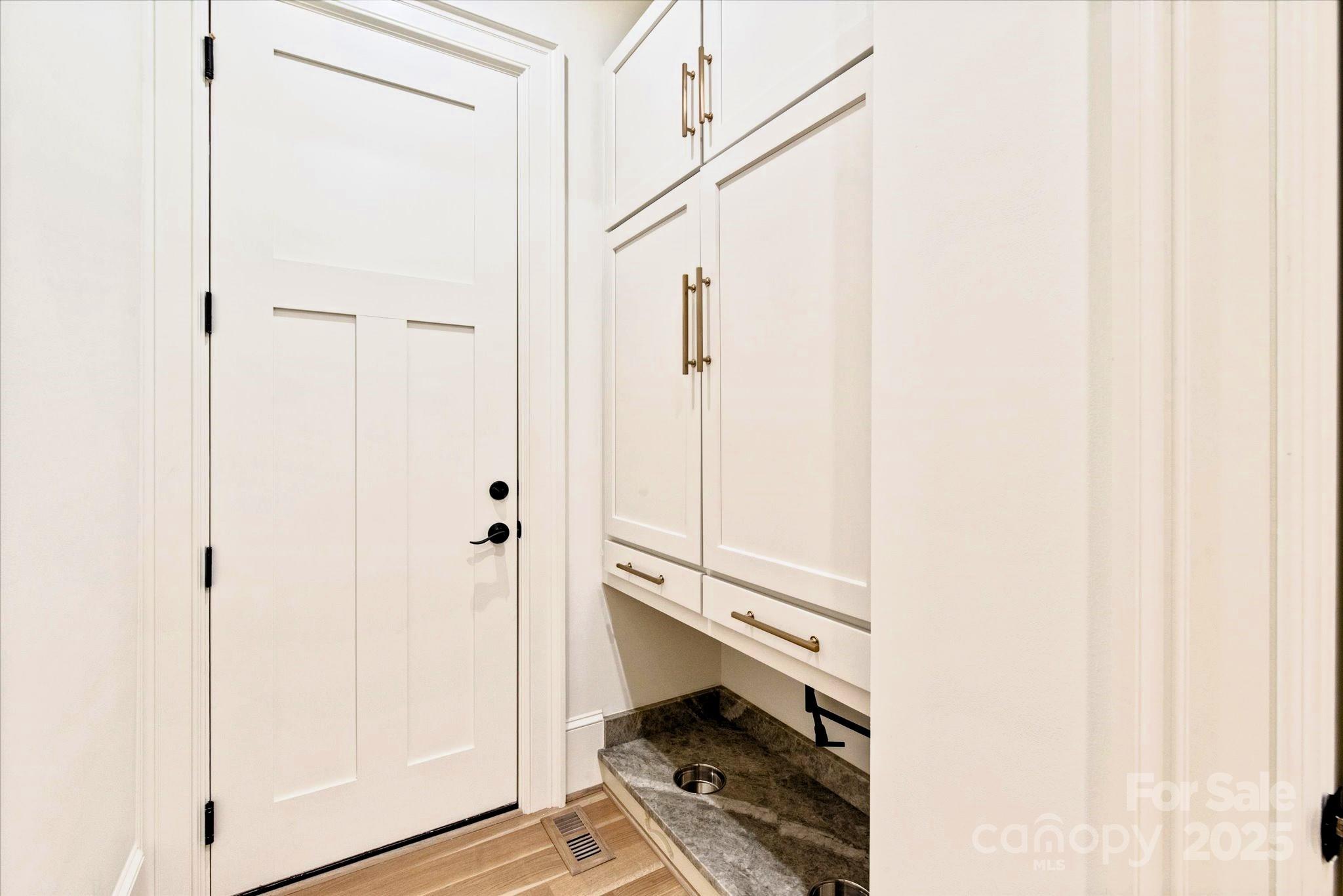 Barclay Downs - Residential