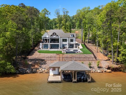 8044 Edgewater Drive 100 Norwood NC 28128