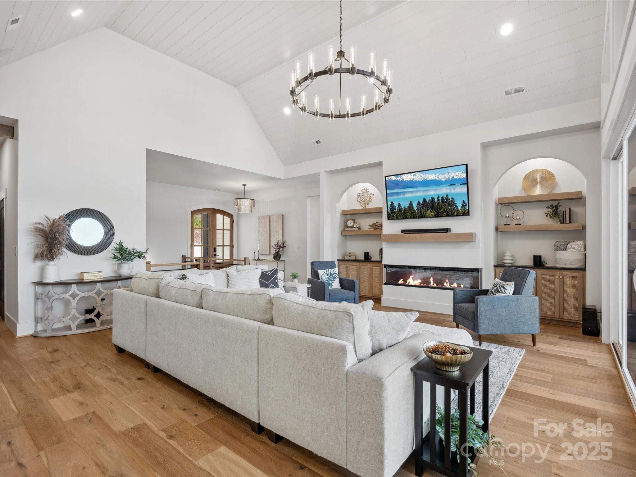8044 Edgewater Drive 100