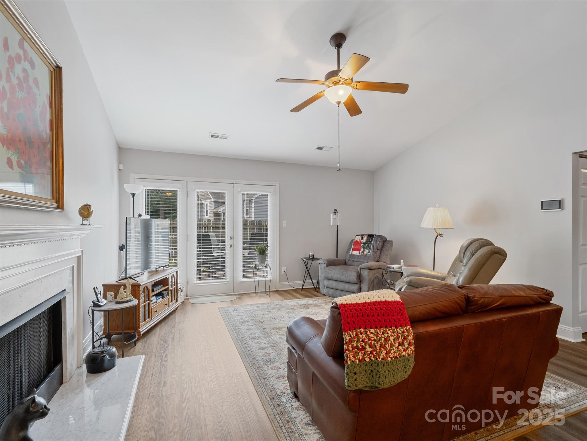 1836 Fairlawn Court