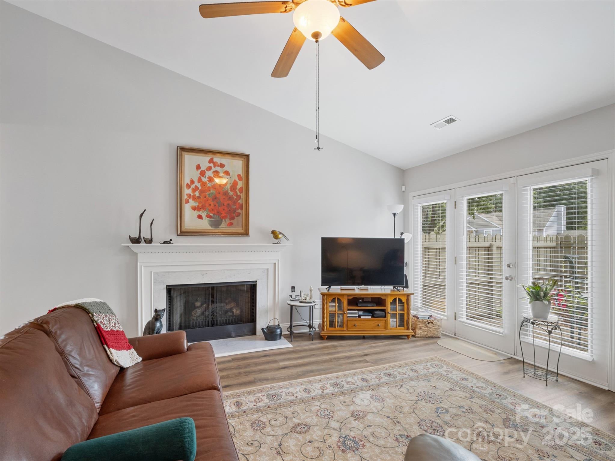 1836 Fairlawn Court